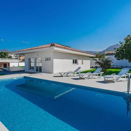 303 Casa Jardin Con Piscina Y Gran Jardin *