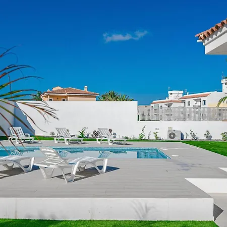 303 Casa Jardin Con Piscina Y Gran Jardin Villa