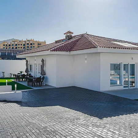 303 Casa Jardin Con Piscina Y Gran Jardin
